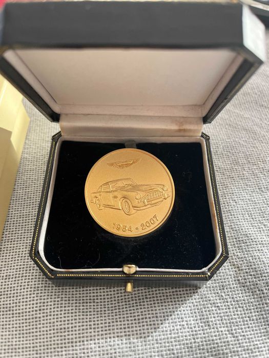 Aston Martin Memorabilia - Colecionadores