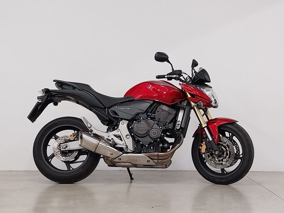 HONDA HORNET 600 PC41 owiewka osłona boczek zbiornik silnik zawieszenie set podnóżek swap siedzenie chłodnica regulator moduł przełącznik przekaźnik licznik wiązka tłumik czasza wypełnienie licznik silnik stelaż