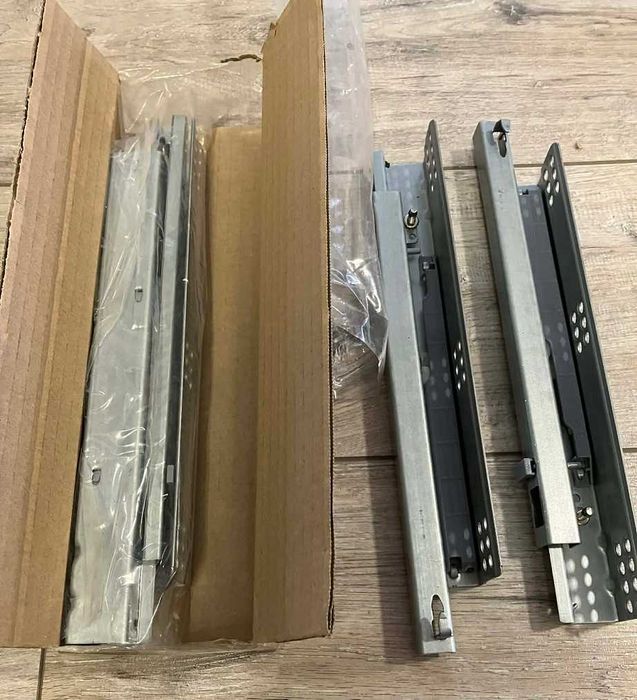 Prowadnice cichy domyk do szafki wiszącej szuflady 300 mm NOWE 4 szt.