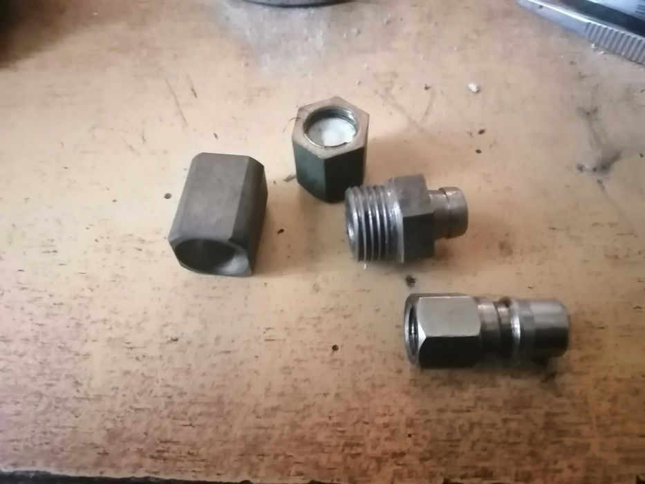 Продам штуцера и  переходники для сжатого воздуха