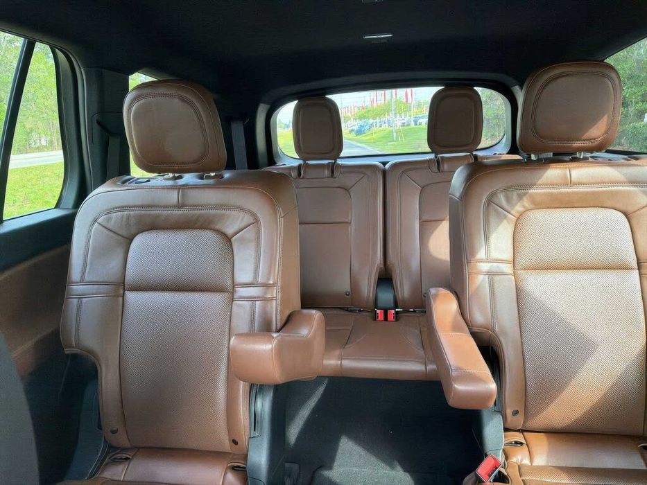 Lincoln Aviator      2020