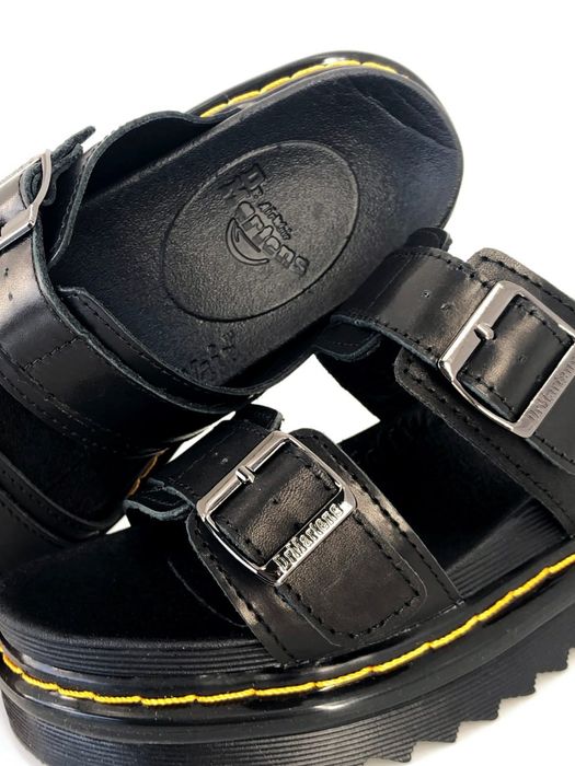 Сандалі Dr. Martens Myles premium