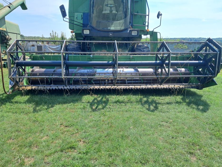 Комбайн John Deere