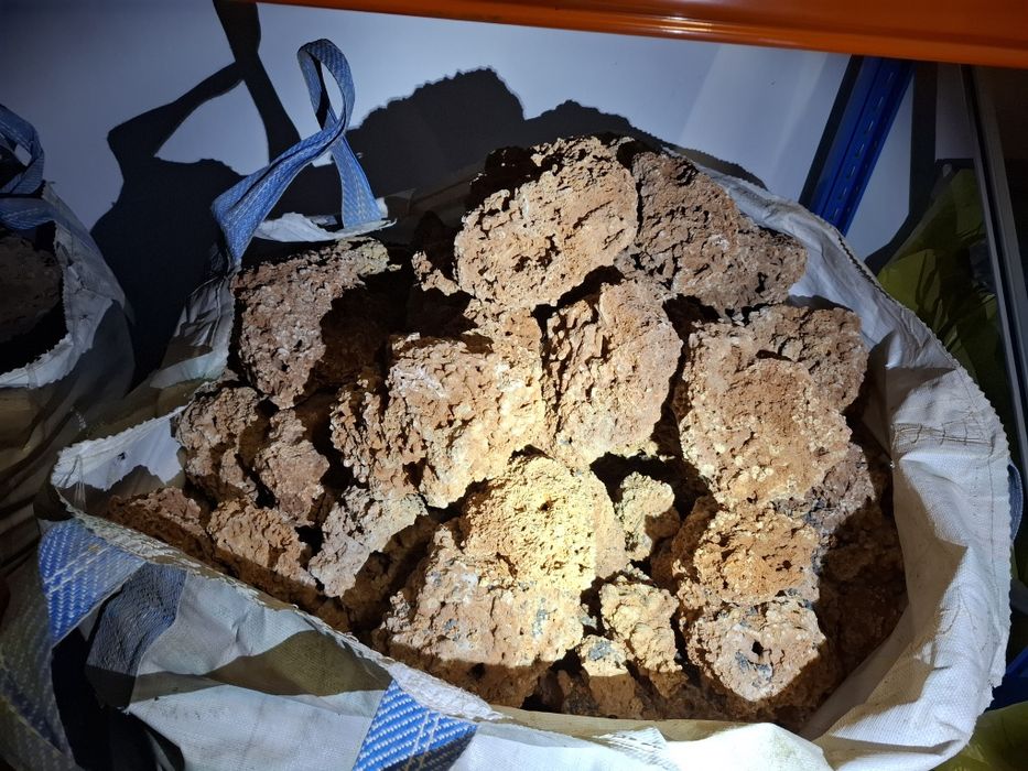 Kamień  spaghetti dekoracyjny do akwarium  ogród