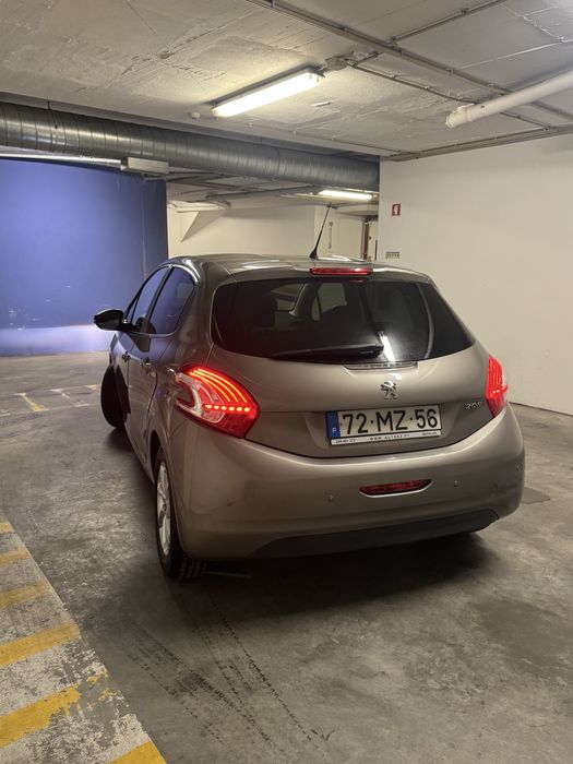 PEUGEOT 208 hdi 2012 oportunidade