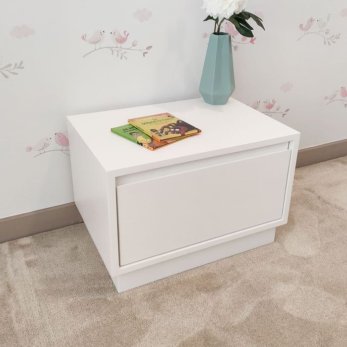 Mesa cabeceira lacada branco 1 gaveta