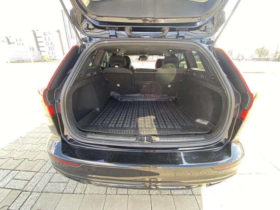 Sprzedam Piękne VOLVO V60 R-design 2019!