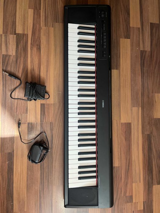 Цифрове піаніно Yamaha NP-12 (синтезатор) + педаль Yamaha FC 5