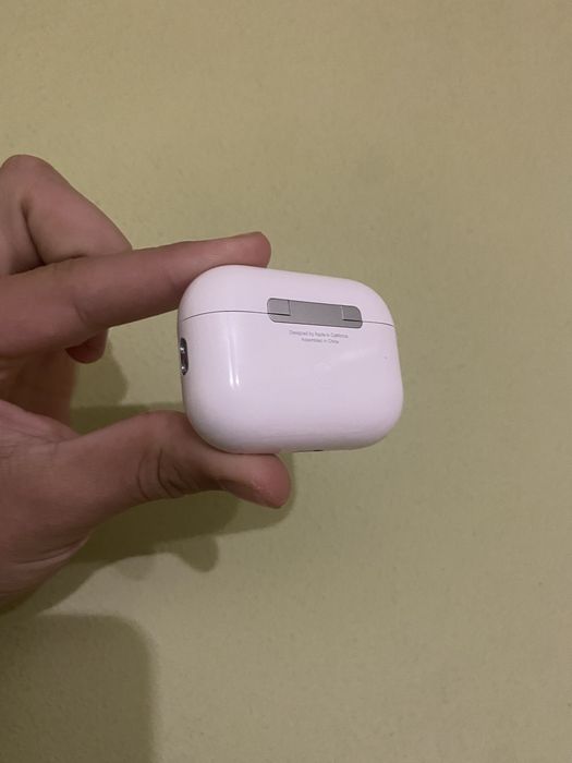 Продаю air pods 2 pro ідеал !
