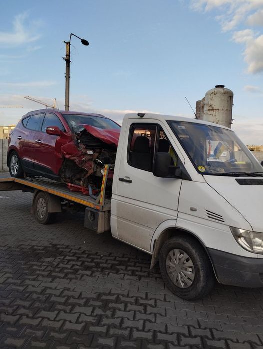 Евакуатор. 24/7  На давання послуг  Івано-Франківськ та по Україні