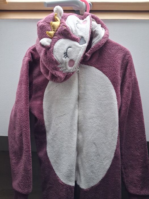 Kombinezon, piżamka, strój, onesie Smyk 140