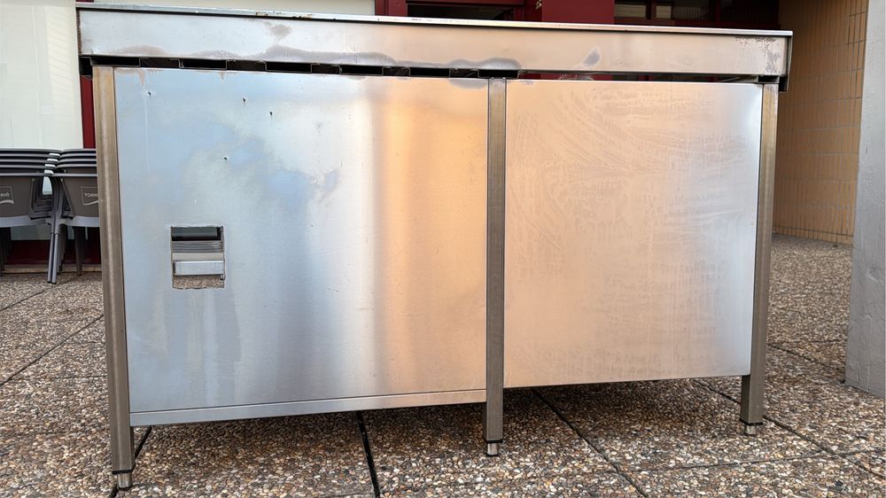 Bancada de Trabalho Industrial em Inox