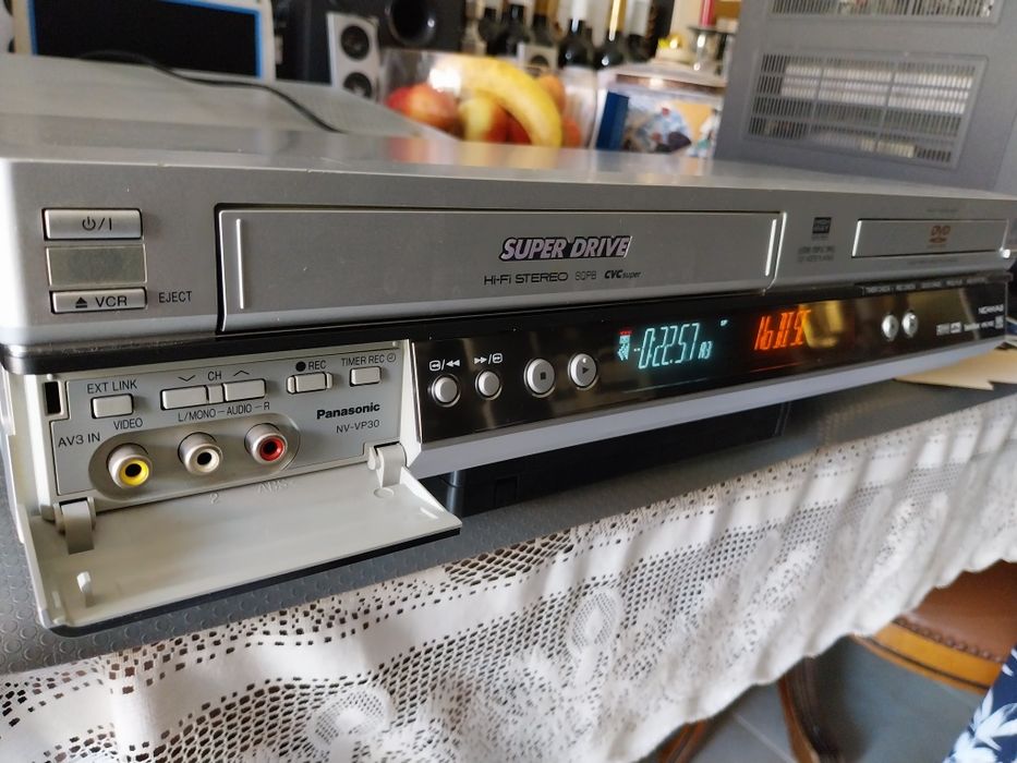 Panasonic Video/CD/DVD Recorder with Perfect Remote Control64354154042625121