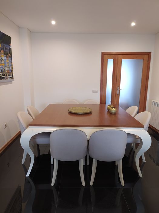 Mesa de sala de jantar