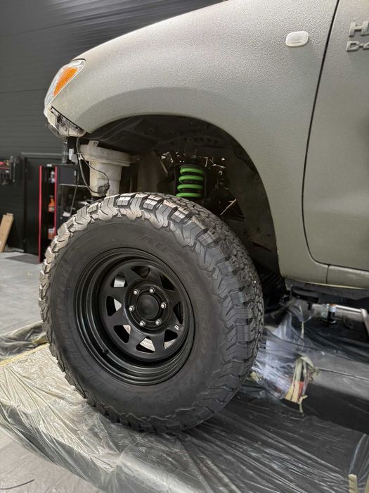 Zawieszenie Ironman ''2 Toyota Hilux Vigo 2005-15 Nitro Gas 50/200kg