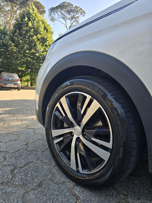 Peugeot 3008 — fotografia 3