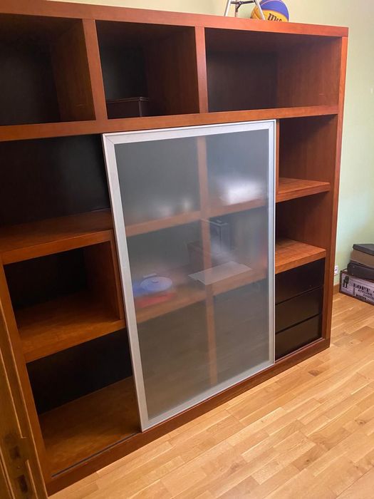 Mobilia sala e escritória