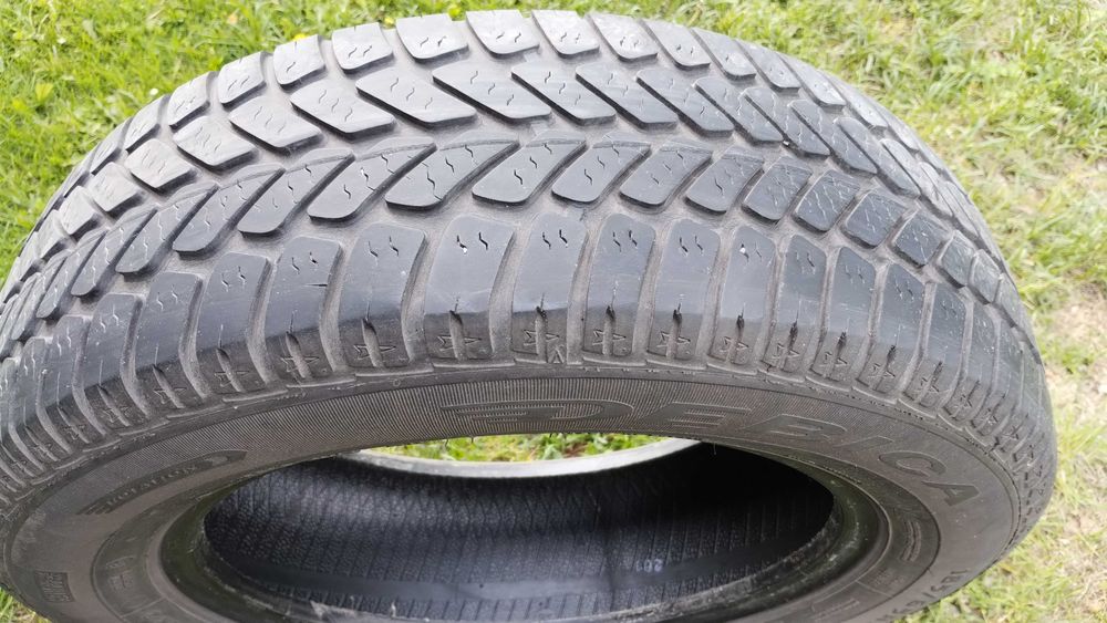Opony wielosezonowe Dębica Navigator 2 185/65/15