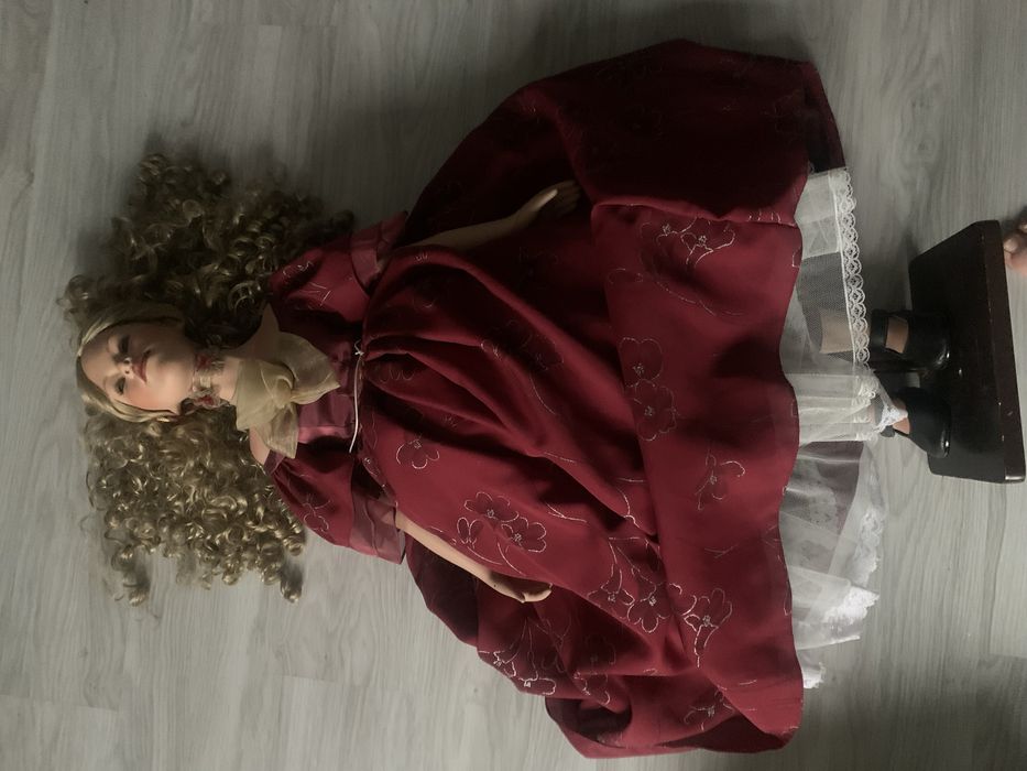 Lalka porcelanowa Anna-Kathrines 95 od Thomas Beackes