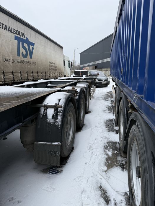 Напівпричеп Schmitz SCF 24G