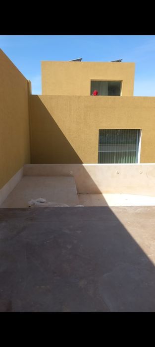 Capoto,estuqui pintura e sapisco