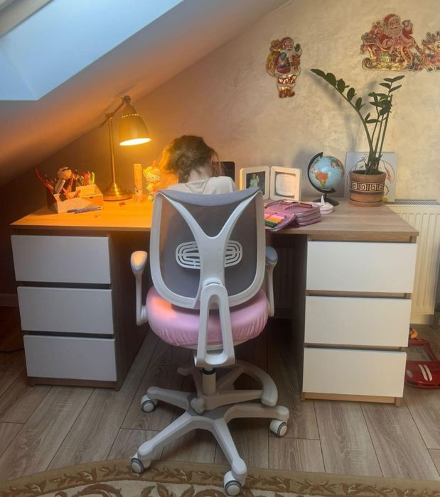 Комп'ютерний стіл, стіл 6 ящиків, стелаж, полиця для книг