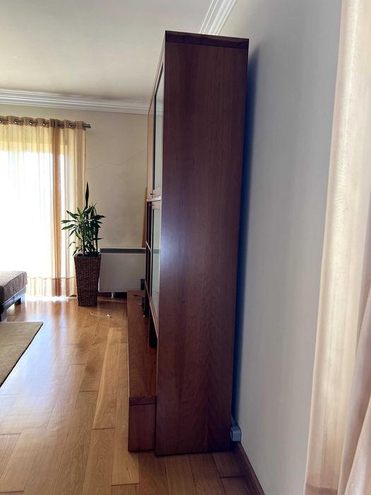 Móvel de sala em cerejeira