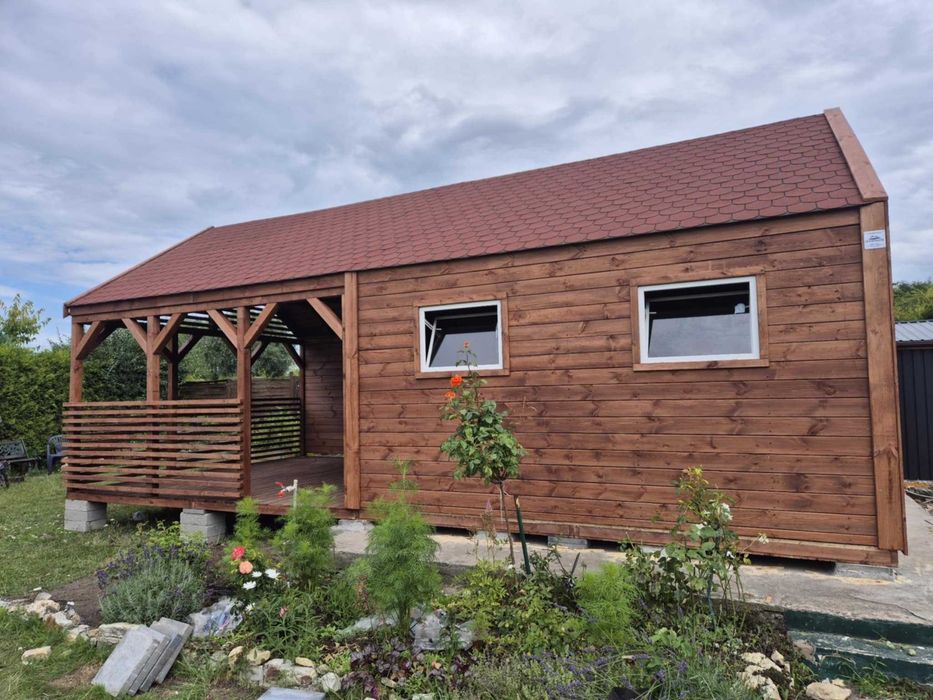 • • • • Domek letniskowy • • • • DAREK V 4x8 m z tarasem DREWNOTRIK