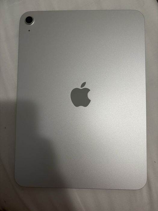 Ipad (A16) praticamente novo