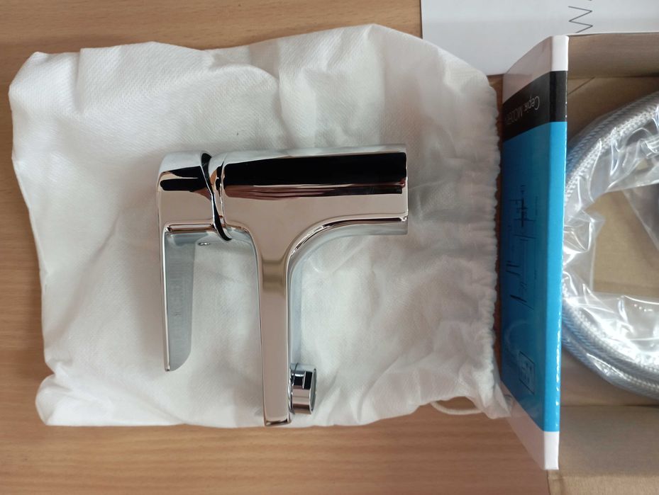 Змішувач для умивальника Water House Modern