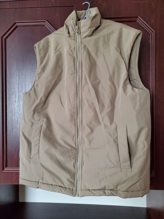 Жіноча жилетка 50-52 розмір