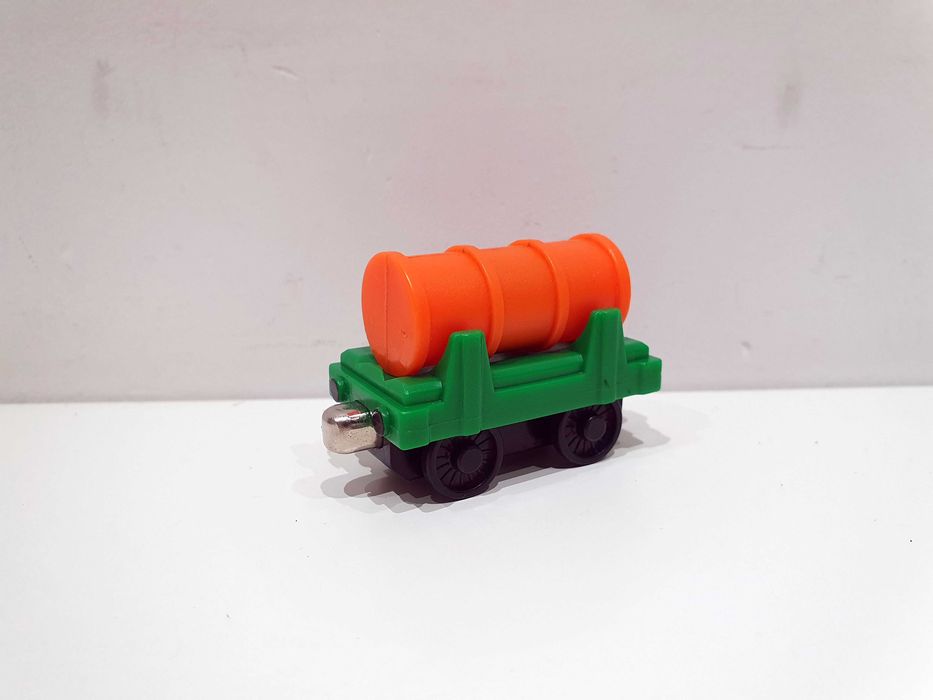 Tomek i Przyjaciele Take and Play wagon beczka Sodor