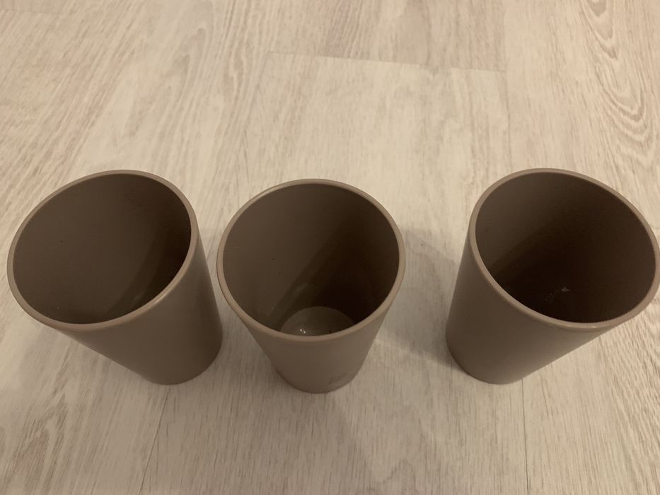 Zestaw kubków łazienkowych - ciemny beż