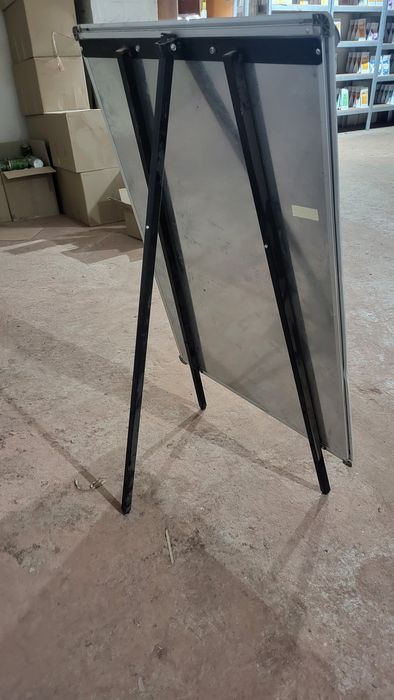 Продам фліпчарт б/в 100×70см