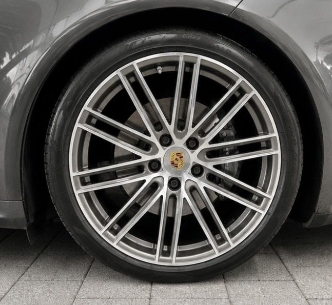 OFERTA JUSTA. Jantes e Pneus 21”  Porsche panamera TURBO