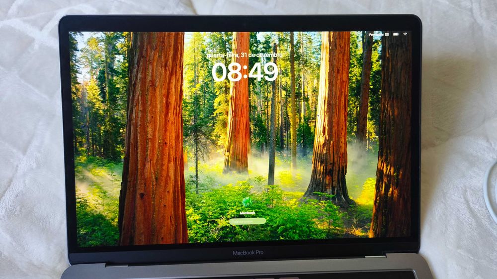 Macbook pro 13'' campanha regros às aulas