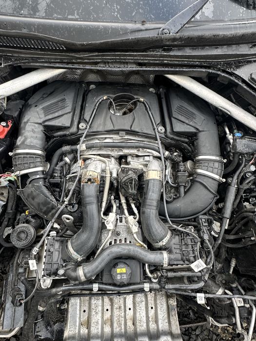 Двигун двигатель N63B44D bmw g11 g30 G05 G06 G07