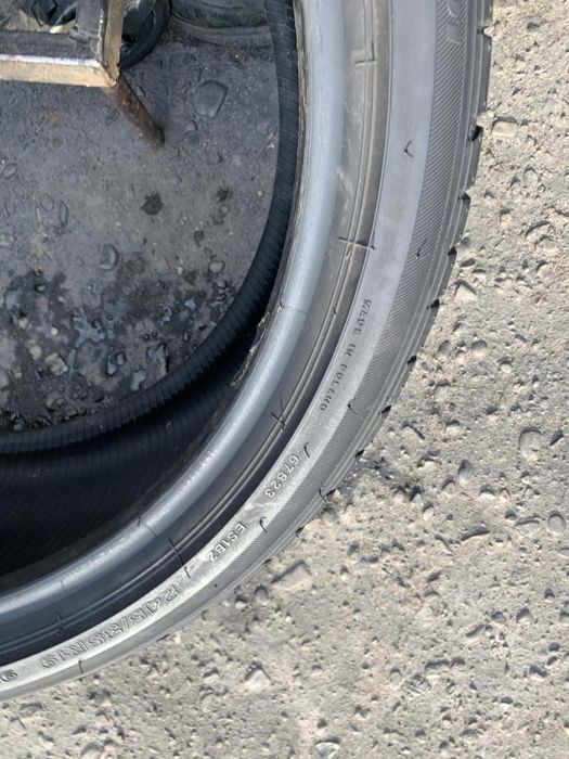 Шини 245/35 R19 пара Bridgestone літо, 5,8мм,