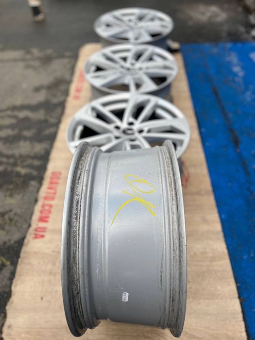 Круті диски 5/112 r19 різноширокі et40-45 8-8,5j dia66,6 Mercedes київ