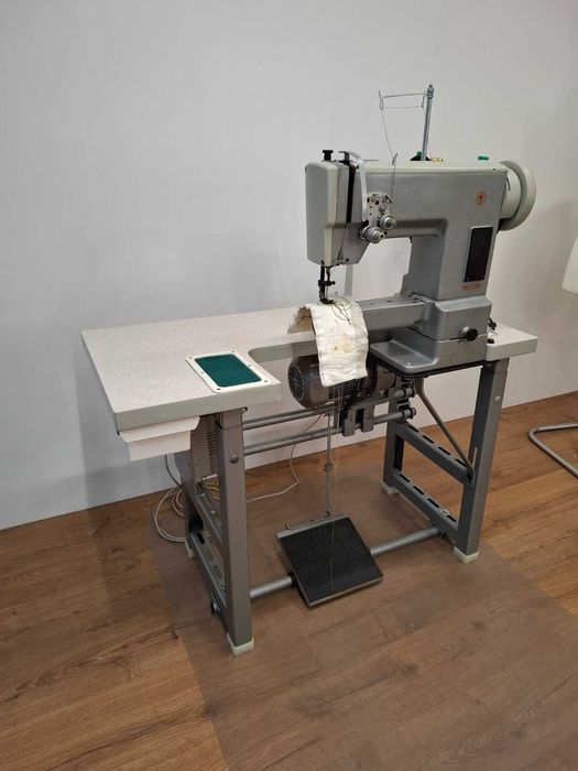 Maszyna do szycia przemysłowa klasy 1823