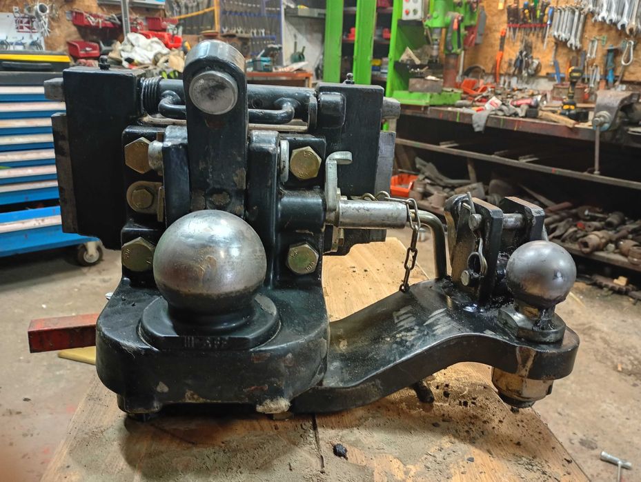 Zaczep K 80 z sterowaniem bocznym CASE maxxum, new holand