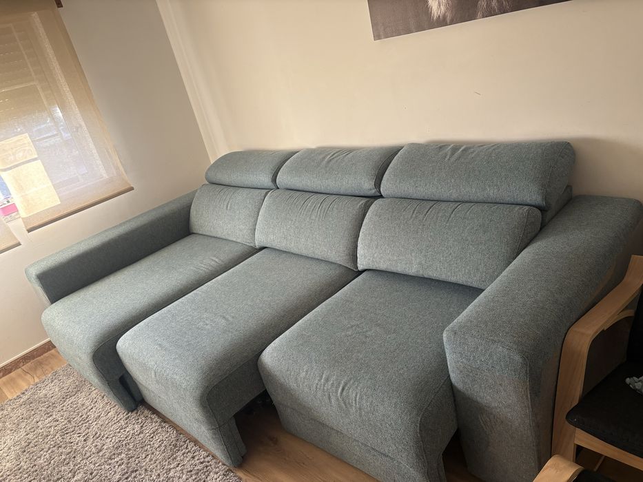 Vendo sofa + Cadeira com repousa pes