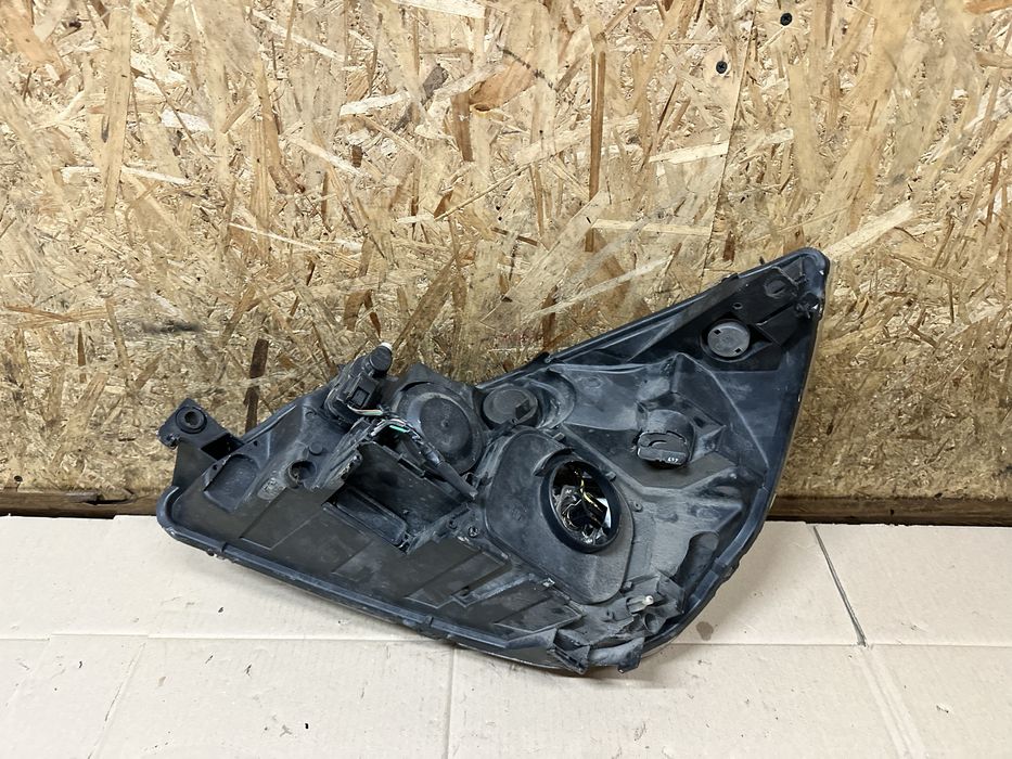 Передня права фара Renault Espace IV Рено Еспейс 4 2002-2015