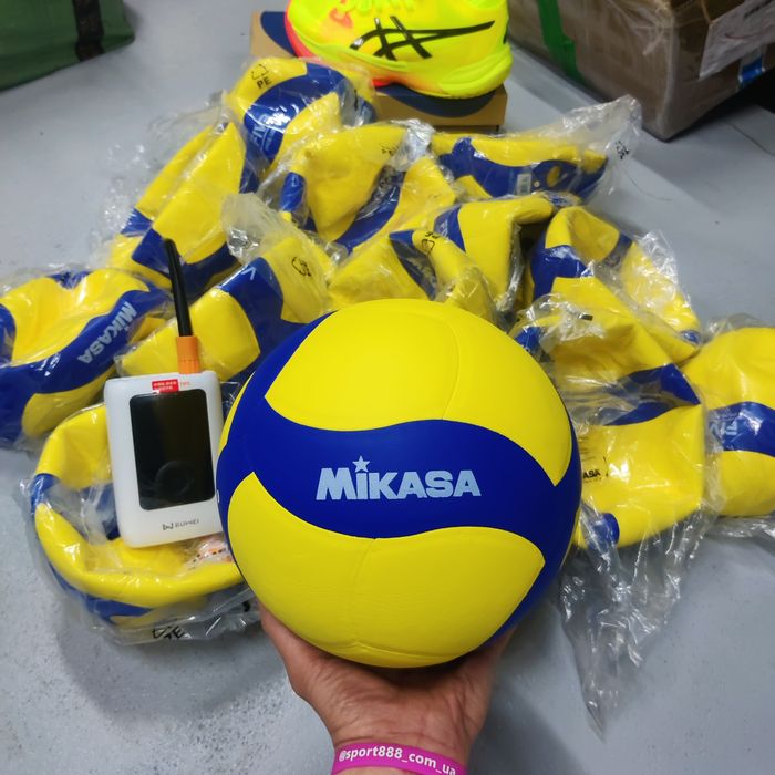 Волейбольний м'яч Мікаса V330W  Mikasa