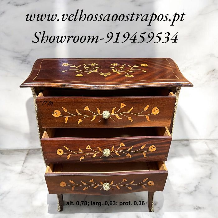 Comodas Louis XV(Variadíssimas)