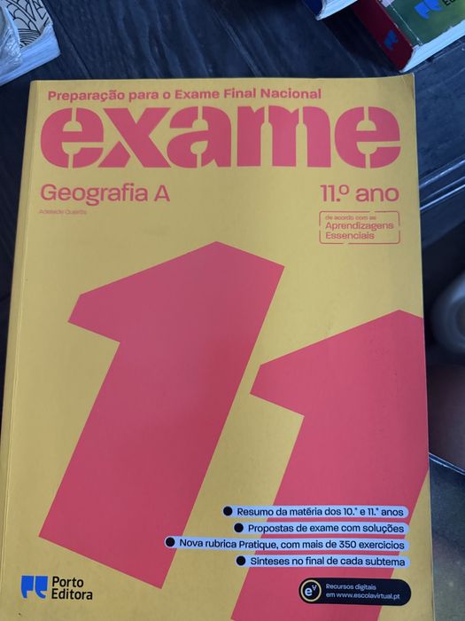Livros escolares do 11 ano de escolaridade