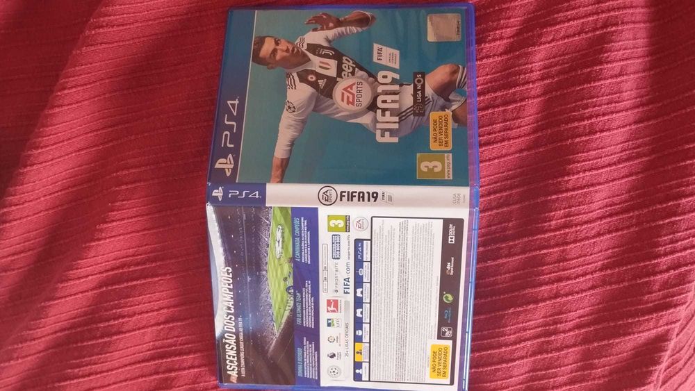 Jogo FIFA 19 - PS4