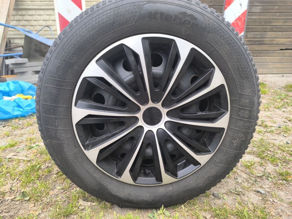 Opony zimowe Kleber na felgach 215/60R16
