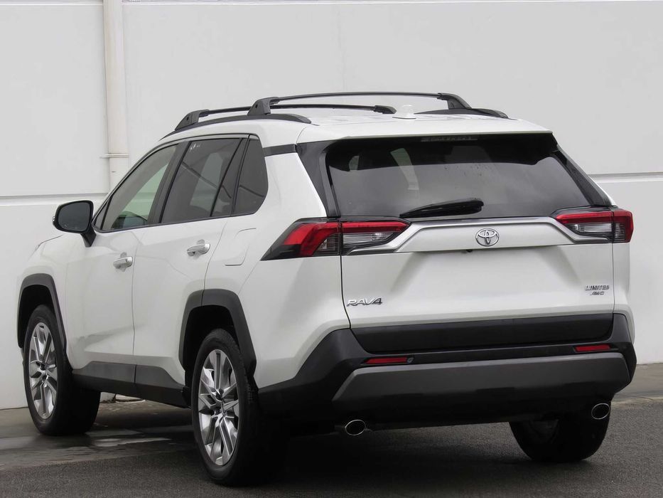 Toyota RAV4      2020