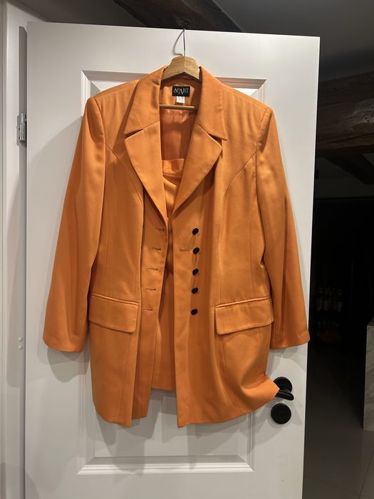 Marynarka i spódnica Apart 46 pomarańcz garsonka